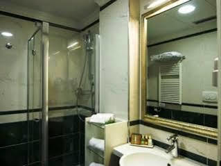 Ih Oriente 4*